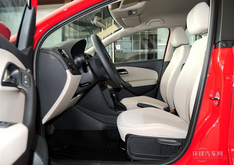 2013款 1.6L 自動(dòng)舒適版