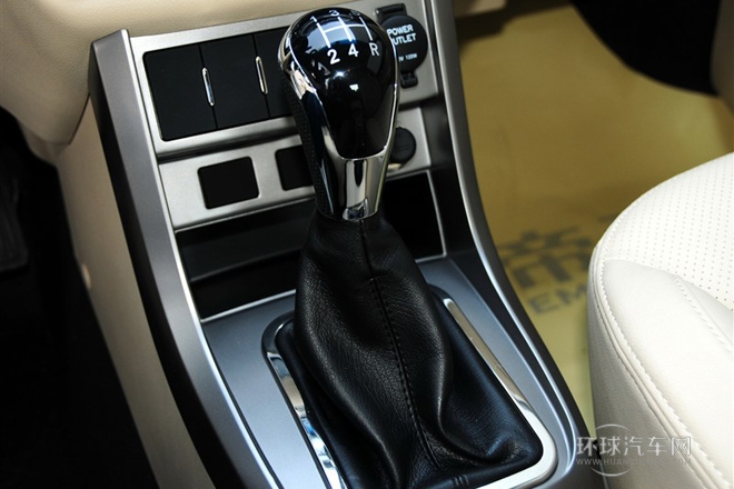 2013款 三廂 1.8L 手動(dòng)精英型