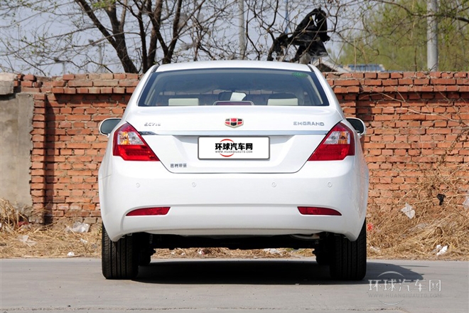 2013款 三廂 1.8L 手動(dòng)精英型
