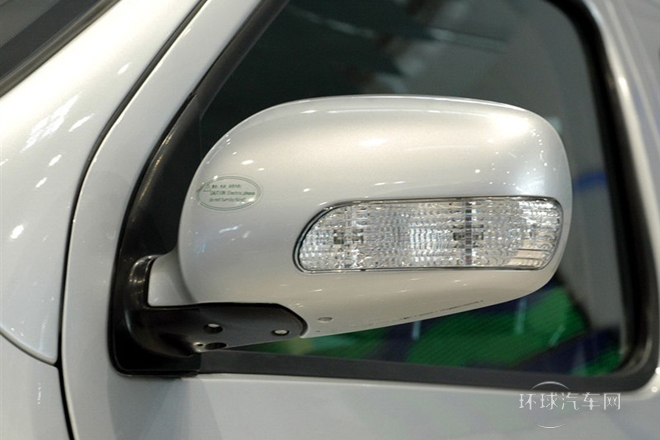 2010款 2.4L財(cái)富快車(chē)標(biāo)準(zhǔn)版M240-4G64