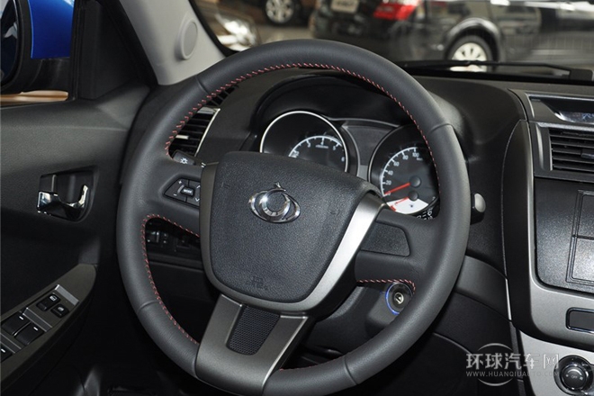 2014款 1.8L 手動(dòng)精英型