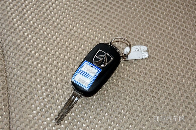 2012款 改款 1.0L 手動(dòng)P-TEC舒適型