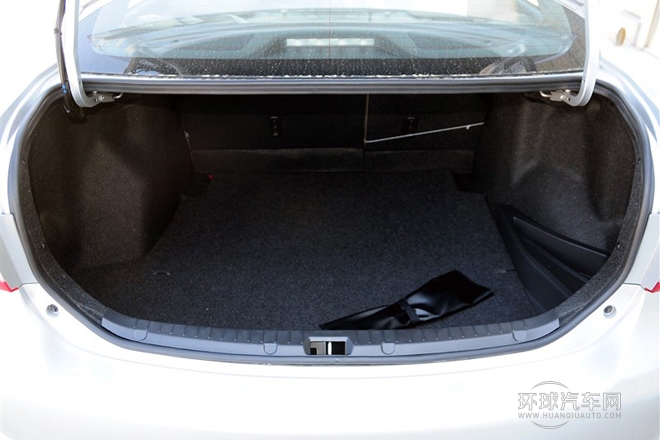 2013款 特裝版 1.6L 手動(dòng)至酷型GL