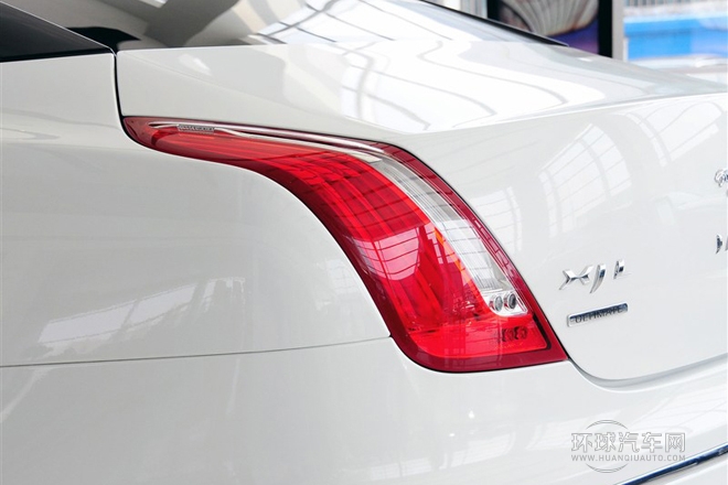 2013款 XJL 5.0 SC 巔峰創(chuàng)世版 四座