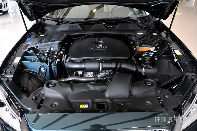 2014款 XJL 2.0T 兩驅(qū)典雅商務版