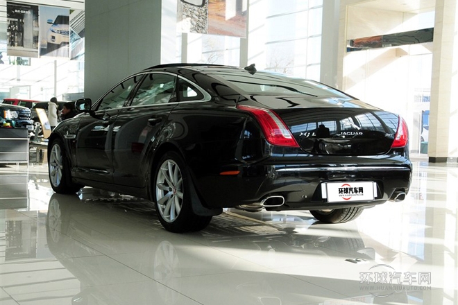 2014款 XJL 3.0 SC 兩驅(qū)尊享商務版