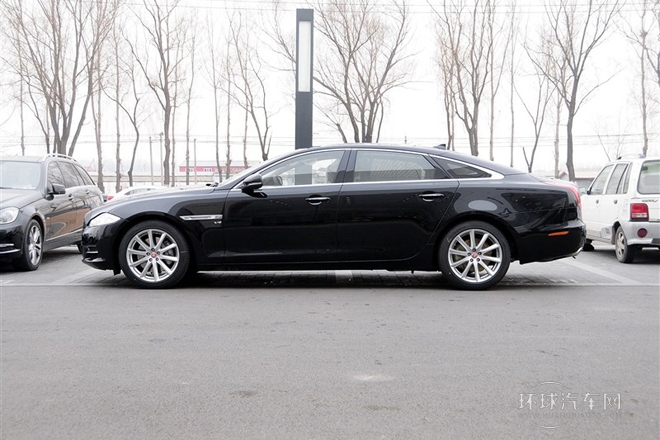 2014款 XJL 3.0 SC 四驅(qū)尊享商務(wù)版