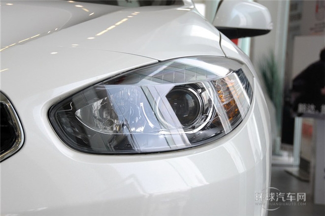 2013款 2.0L 標(biāo)準(zhǔn)版