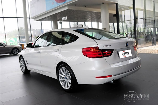2013款 320i 風(fēng)尚設(shè)計(jì)套裝