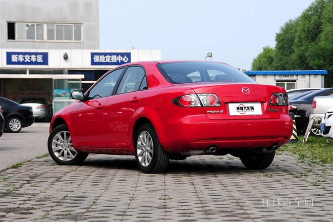 2013款 2.0L 自動(dòng)超豪華型