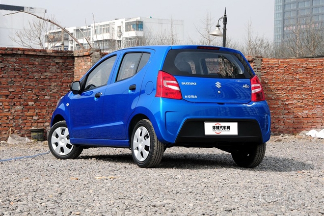 2013款 1.0L 手動(dòng)舒適型
