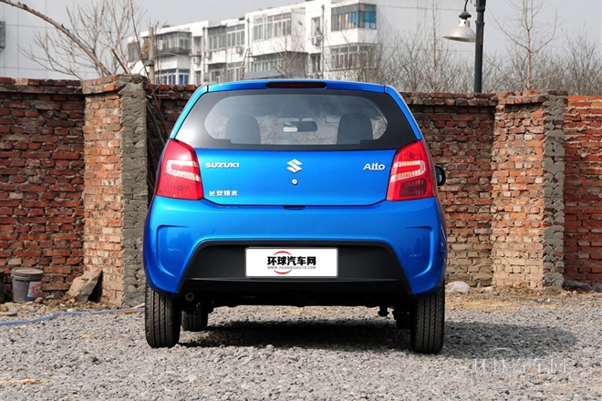2013款 1.0L 手動(dòng)舒適型
