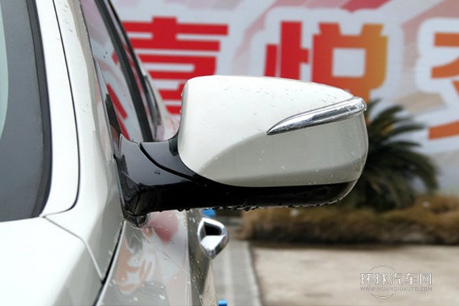 2013款 改款 3.0L 四驅(qū)舒適導(dǎo)航版 歐IV
