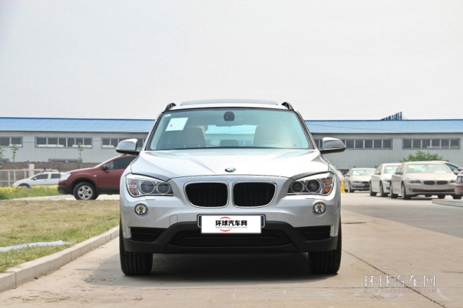 2013款 sDrive20i 運(yùn)動(dòng)設(shè)計(jì)套裝