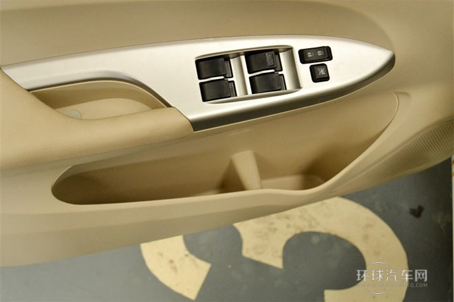2014款 1.5L 手動(dòng)舒適型
