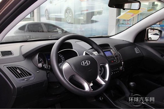 2013款 2.0L 手動兩驅(qū)舒適型GL 國V