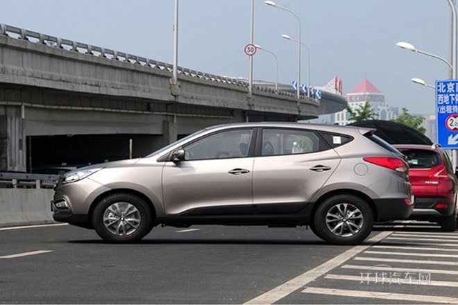 2013款 2.0L 自動(dòng)兩驅(qū)舒適型GL 國V