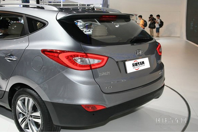 2013款 2.4L 自動四驅(qū)領(lǐng)先型GLX 國IV