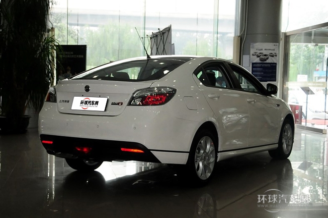 2014款 掀背 1.8T 自動(dòng)豪華版