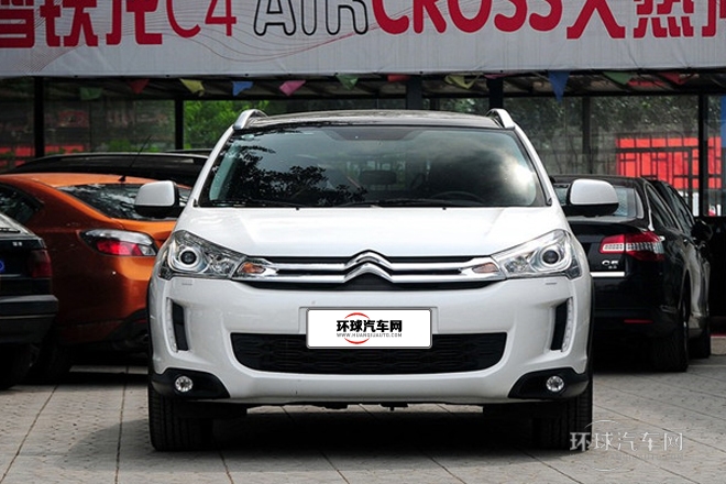 2013款 2.0L 四驅(qū)豪華版