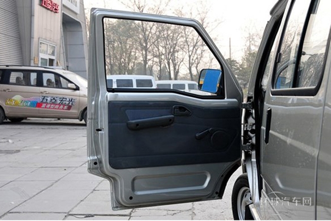 2010款 1.2L新版標(biāo)準(zhǔn)型II長(zhǎng)車身