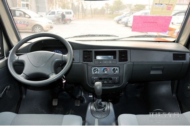 2010款 1.2L新版標(biāo)準(zhǔn)型II長(zhǎng)車身