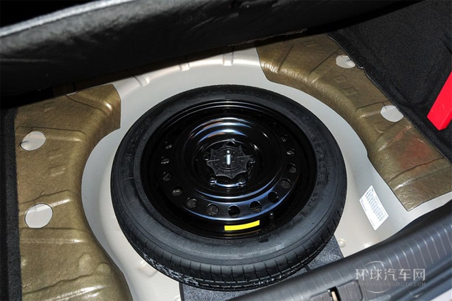 2014款 2.0L 自動(dòng) 領(lǐng)先時(shí)尚型