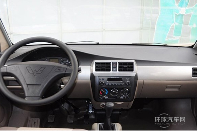 2011款 1.2L標(biāo)準(zhǔn)型
