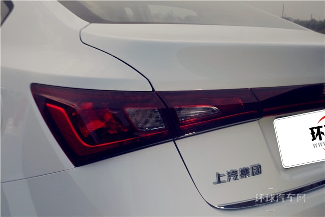 2015款 1.4TGI 自動豪華版