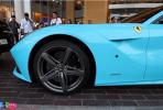 迪拜街頭罕見的淡藍(lán)色法拉利 F12 Berlinetta V12發(fā)動機(jī)