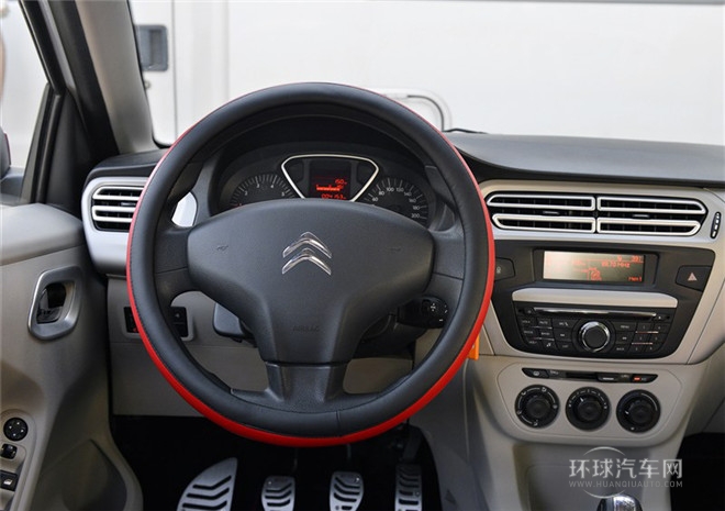 2014款 WTCC紀(jì)念版 1.6L 手動(dòng)舒適型