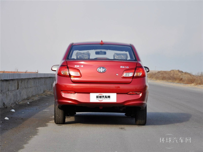 2014款 1.5L 手動(dòng)標(biāo)準(zhǔn)型