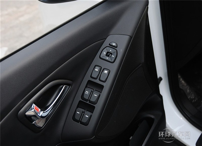 2015款 2.0L 自動(dòng)兩驅(qū)智能型 國(guó)V