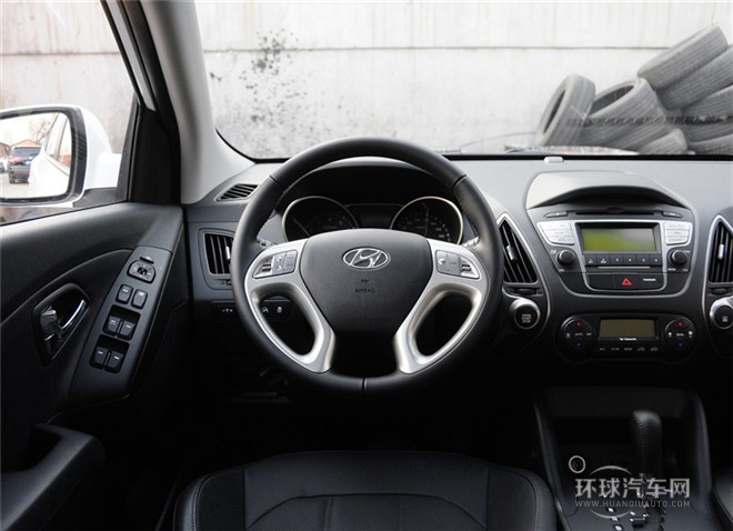 2015款 2.0L 自動(dòng)兩驅(qū)智能型 國(guó)V