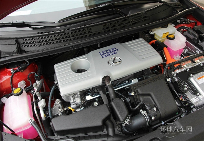 2014款 200h 1.8L 自動 領(lǐng)先版（雙色）