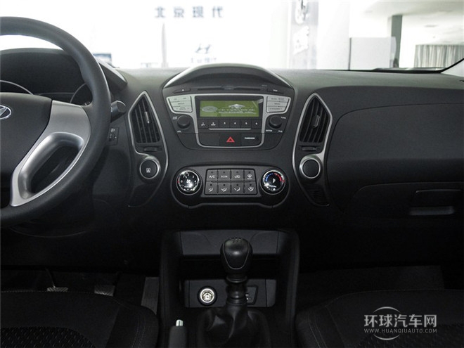 2015款 2.0L 手動兩驅(qū)舒適型 國IV