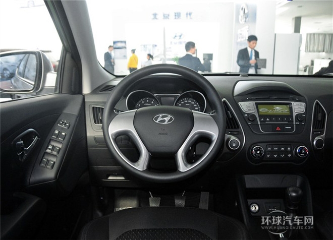 2015款 2.0L 手動(dòng)兩驅(qū)舒適型 國(guó)IV