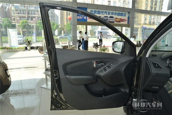 2015款 2.0L 手動兩驅(qū)舒適型 國V