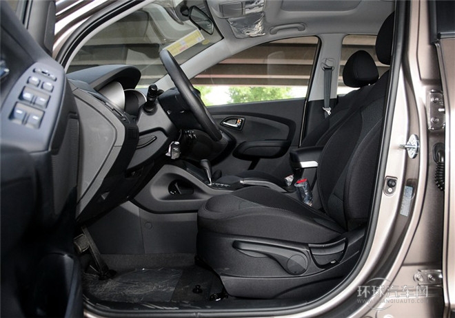 2015款 2.0L 自動(dòng)兩驅(qū)舒適型 國(guó)V