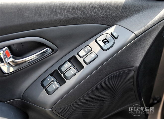 2015款 2.0L 自動(dòng)兩驅(qū)智能型 國(guó)IV
