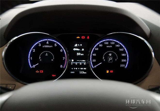 2015款 2.4L 自動四驅(qū)領(lǐng)先型 國V