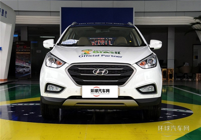 2015款 2.4L 自動四驅(qū)領(lǐng)先型 國V