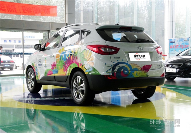 2015款 2.4L 自動四驅(qū)領(lǐng)先型 國IV
