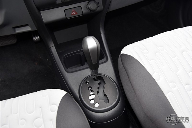 2015款 1.0L 自動(dòng)限定型