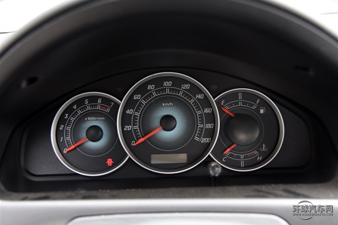 2015款 1.5L 自動進(jìn)取型